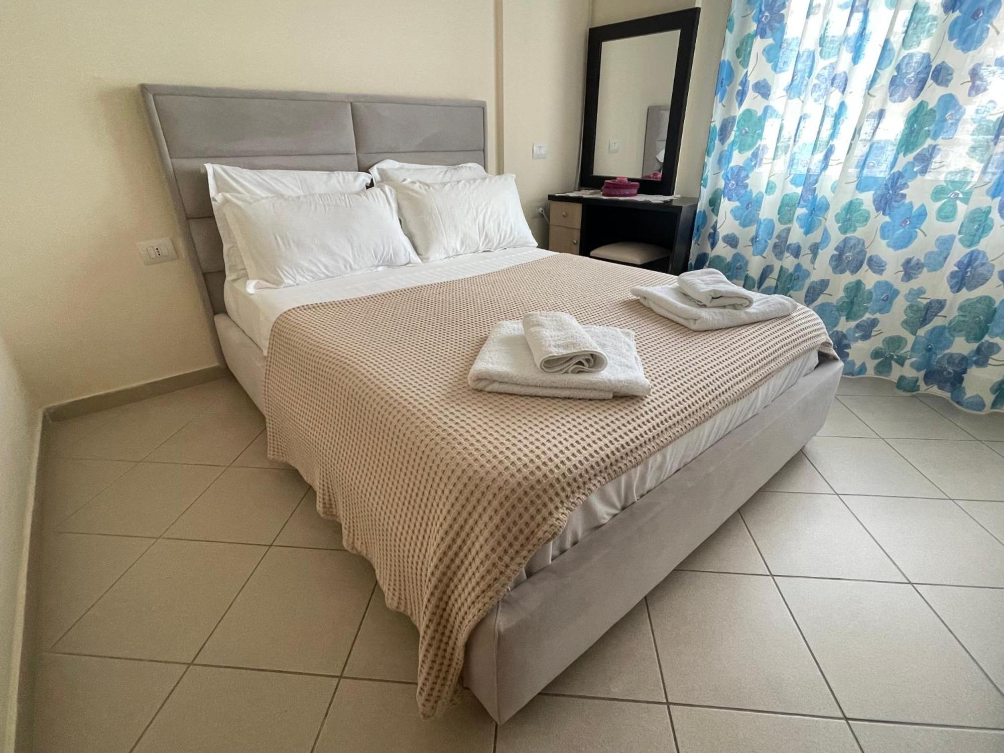 Ioanian Blue Apartament Himare Exteriör bild